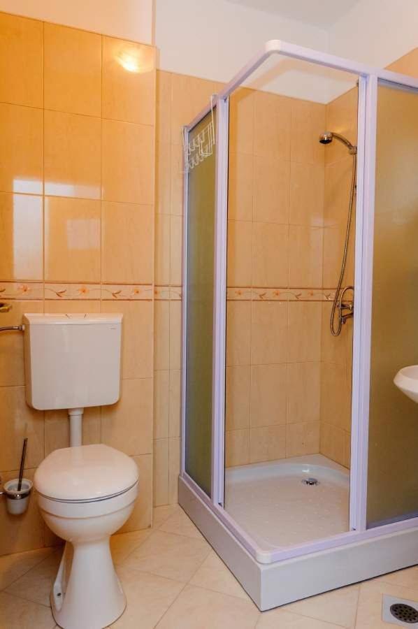 Apartments Ljuba Дуба Екстериор снимка