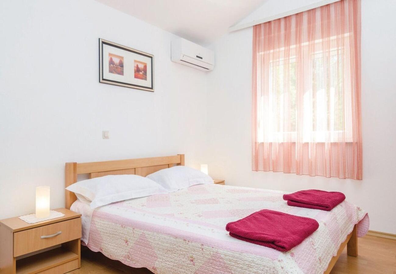 Apartments Ljuba Дуба Екстериор снимка