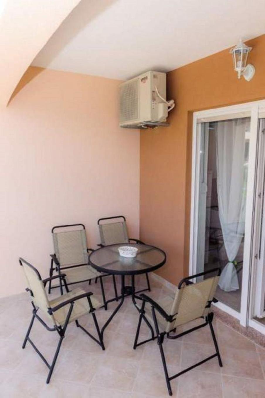 Apartments Ljuba Дуба Екстериор снимка