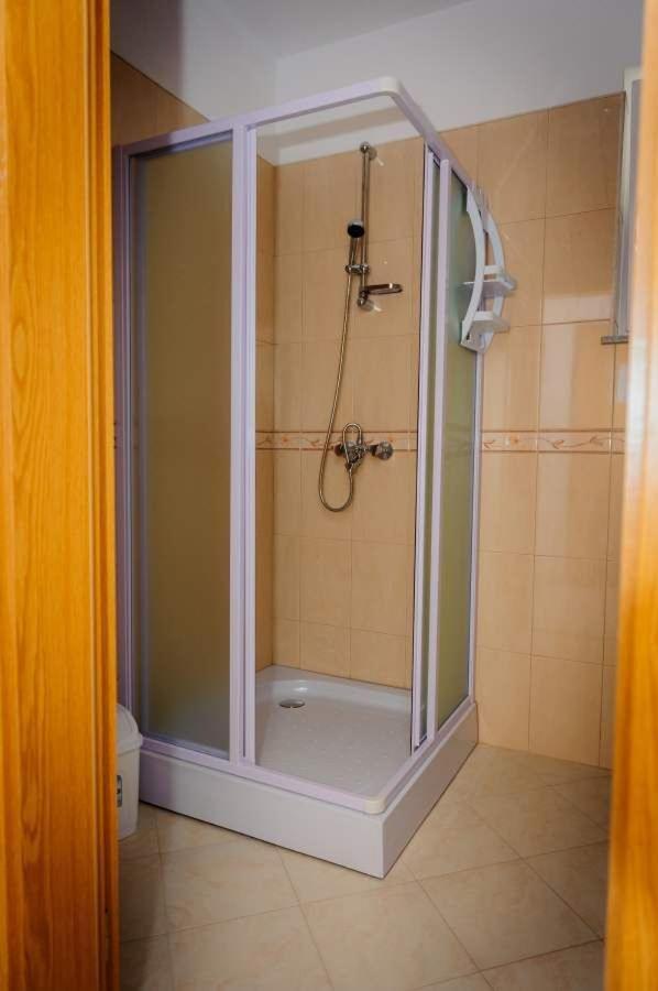 Apartments Ljuba Дуба Екстериор снимка